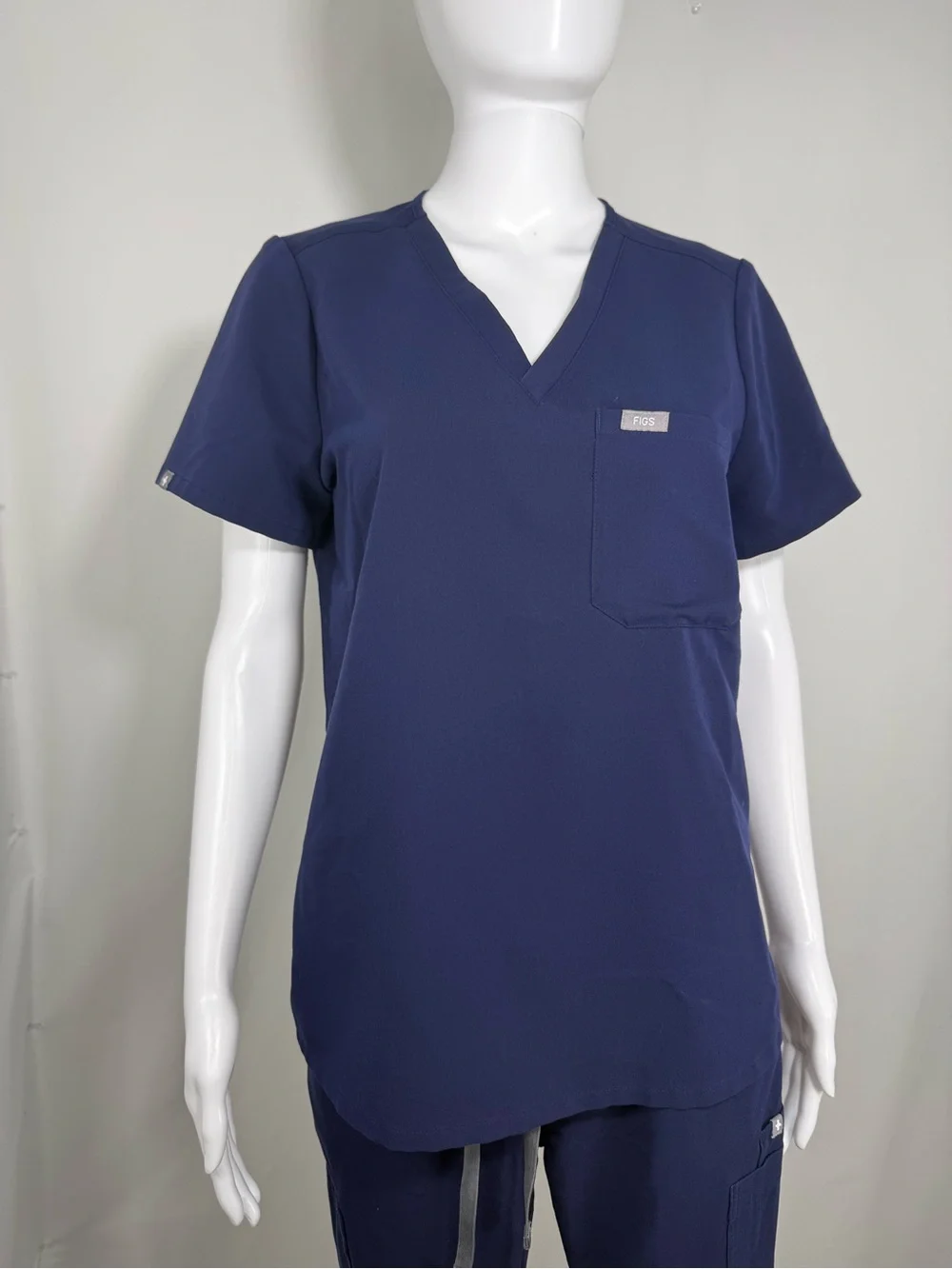 Figs Navy Scrub Set// straight leg scrubs// women’s size small